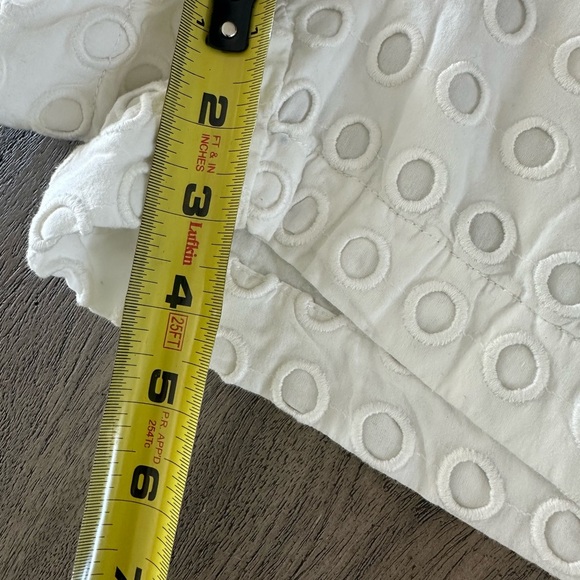 GAP White High Waist Shorts with Eyelet Design - Picture 6 of 6